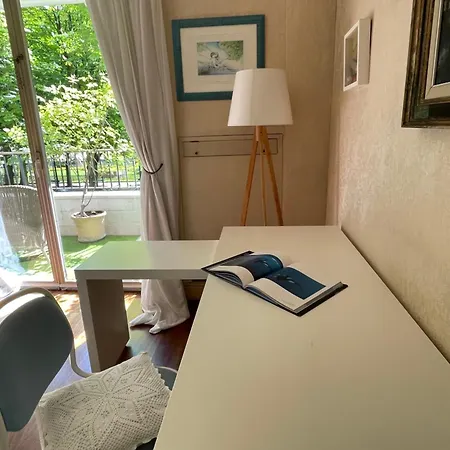 Exclusive 106 M2 With Terrace Avenue Raphael * Paris