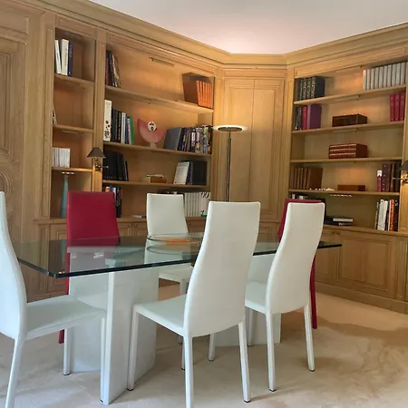 Exclusive 106 M2 With Terrace Avenue Raphael